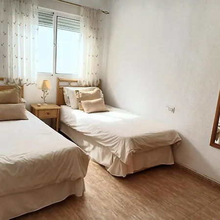 Reina Victoria 2 Bed Rojales